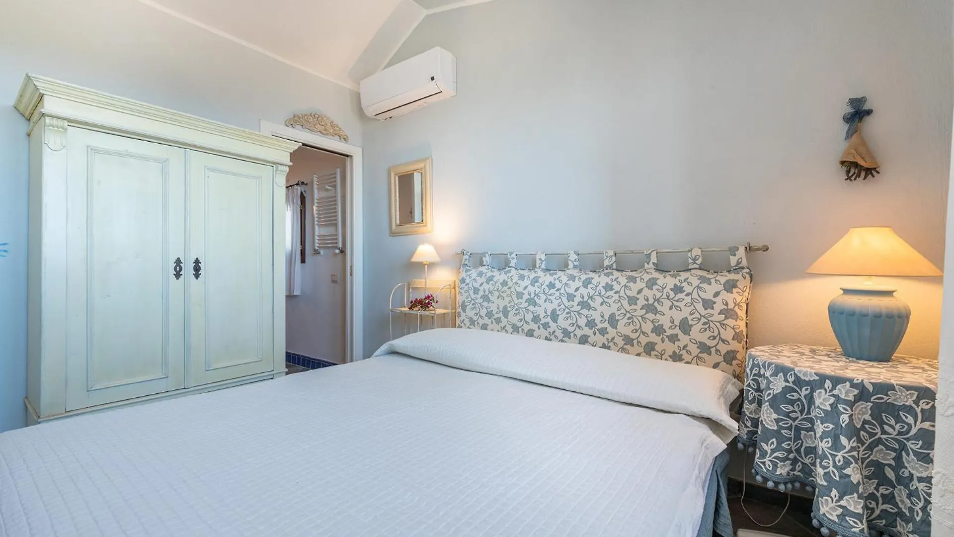 Holiday home Villa Allegra Panoramica 150 Mt Dal Mare Villasimius